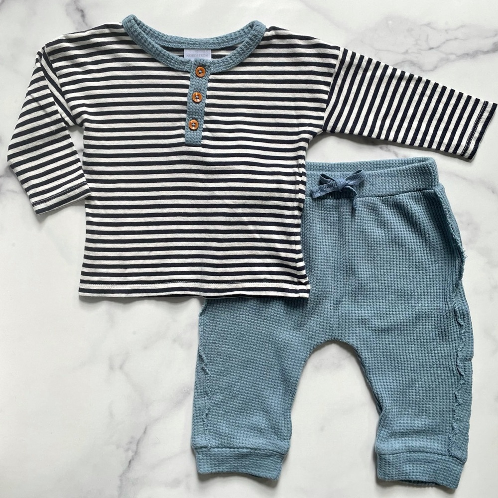 Nordstrom Boys L/S striped tee & matching waffle knit jogger size 6 mo blue/navy